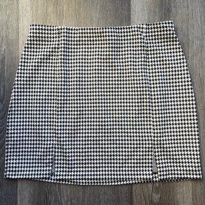 H&M Houndstooth Short Skirt